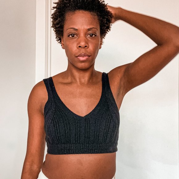 Mabel Top (black) - Picture 2 of 7